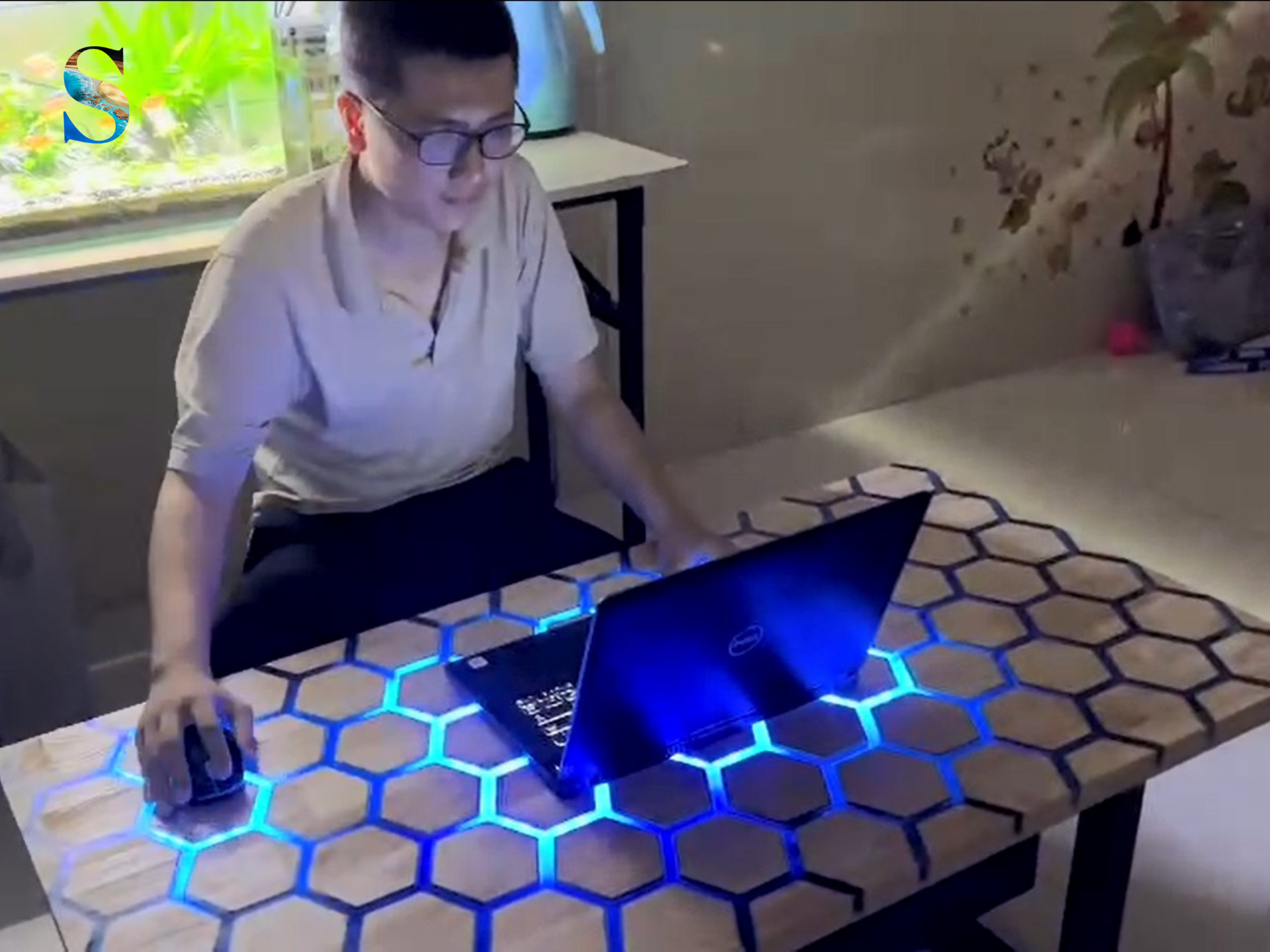 Personalized Hexagon Honeycomb Design Epoxy Table, Handmade LEDs Touch Resin Wooden Table, Epoxy Resin Countertop, Resin Table Top